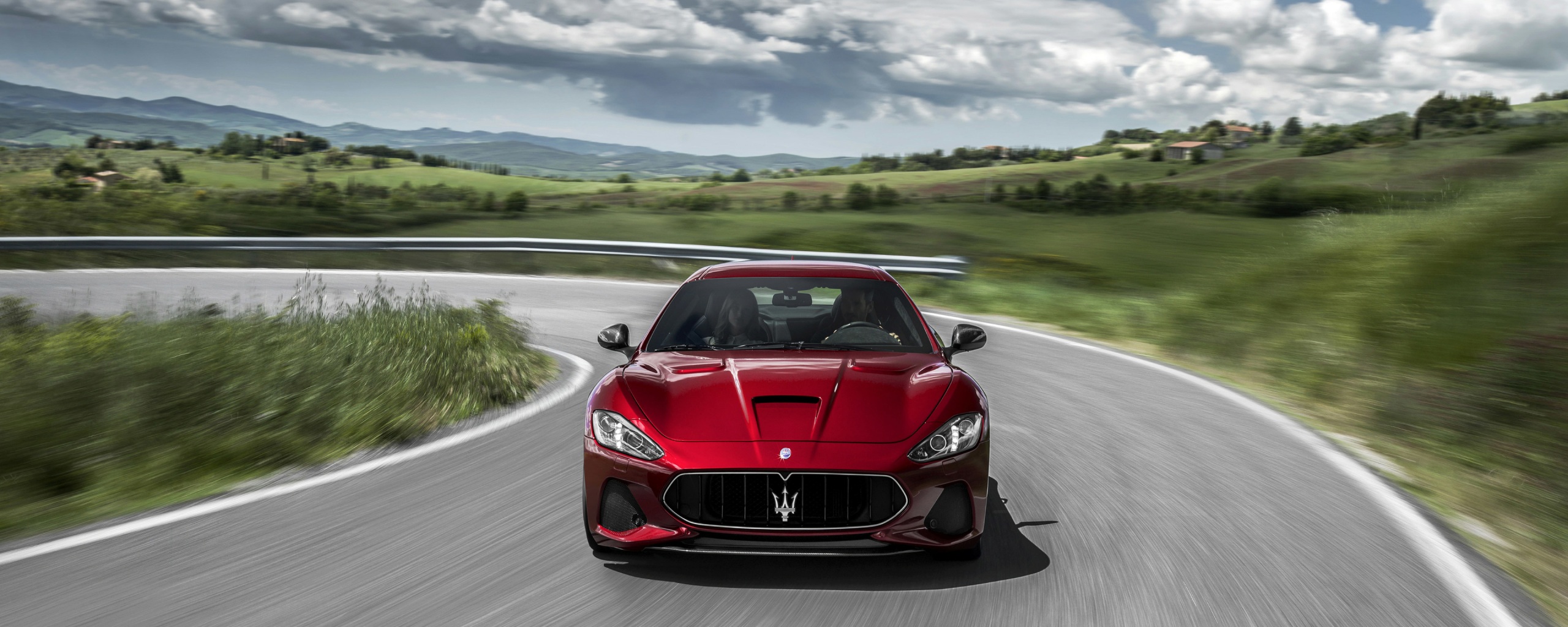 MASERATI GRANTURISMO 2018 jogo online no