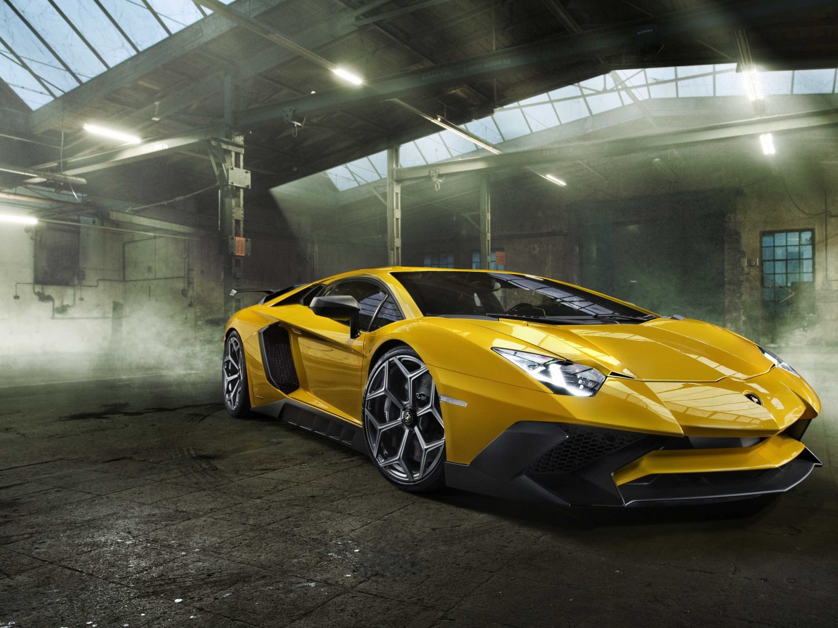 Biểu tượng của sức mạnh và tốc độ, chiếc xe Lamborghini Aventador sẽ trở nên đẳng cấp hơn cùng với hình ảnh nền 4K đầy sắc nét. Khám phá vẻ đẹp của chiếc xe thể thao tuyệt vời này từ mọi góc độ nhờ hình nền chất lượng cao.