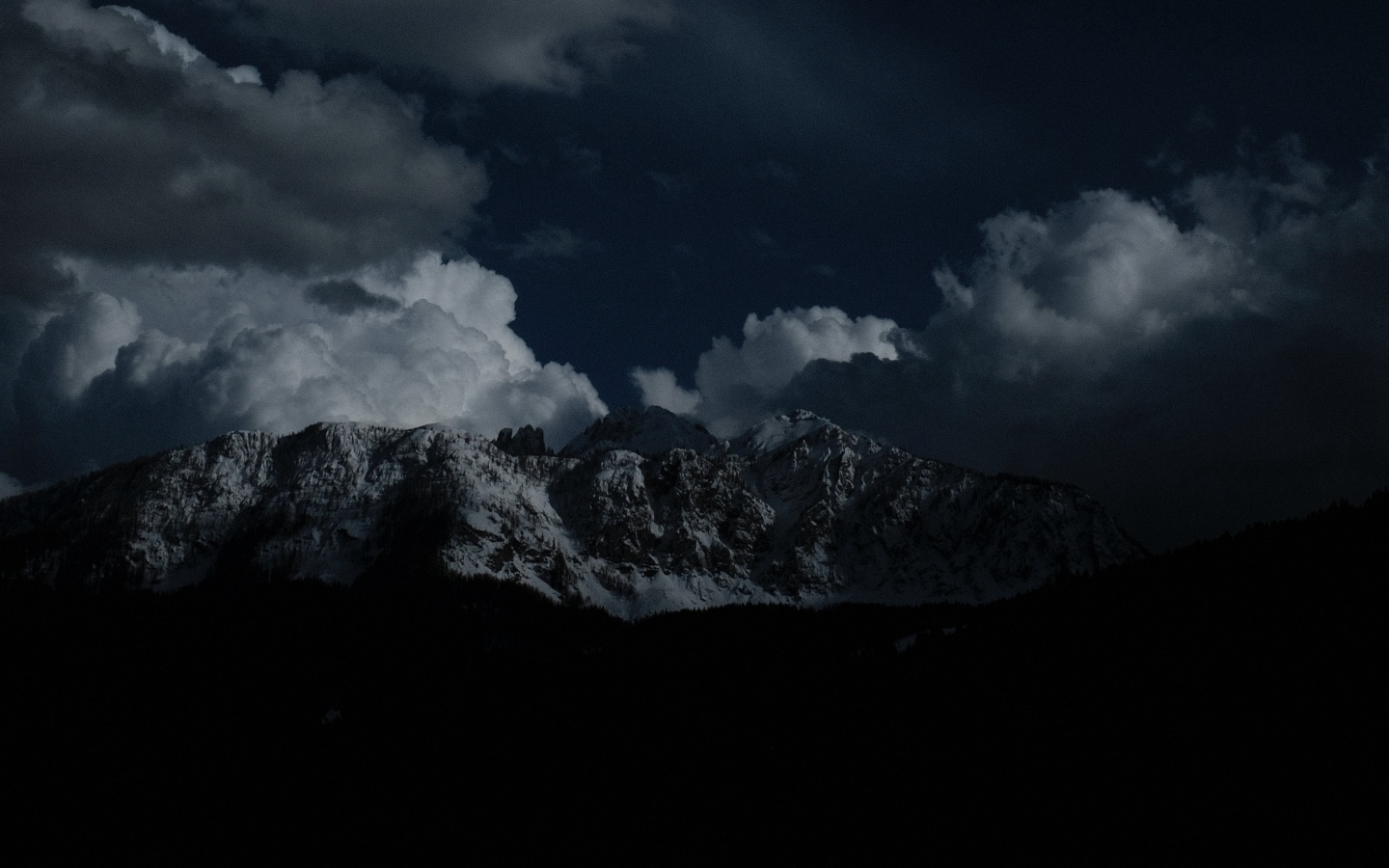 mountains, night, clouds, peaks 4k - 4k Wallpapers - 40.000+ ipad ...