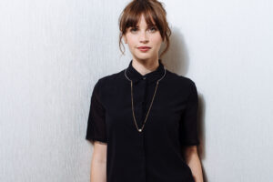 2017 felicity jones 1536857800