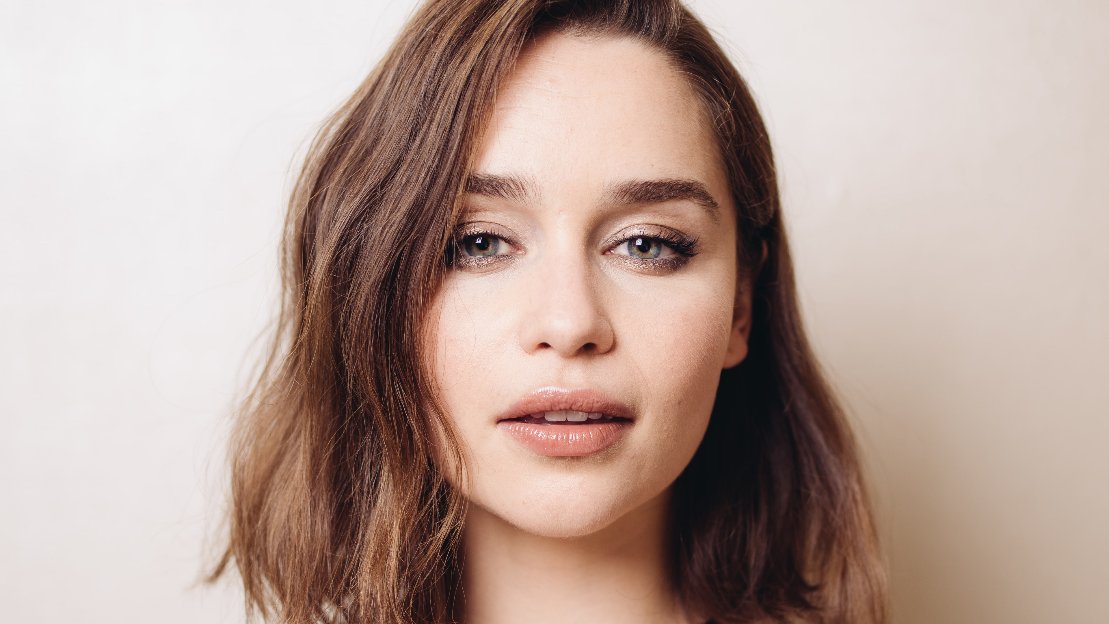 4k emilia clarke 2019 1536944722