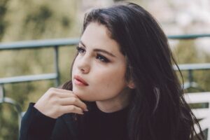 4k selena gomez 1536858811