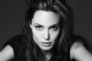 angelina jolie 1536855298