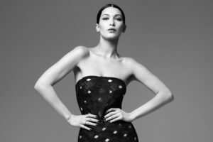 bella hadid 2019 5k monochrome 1536862517