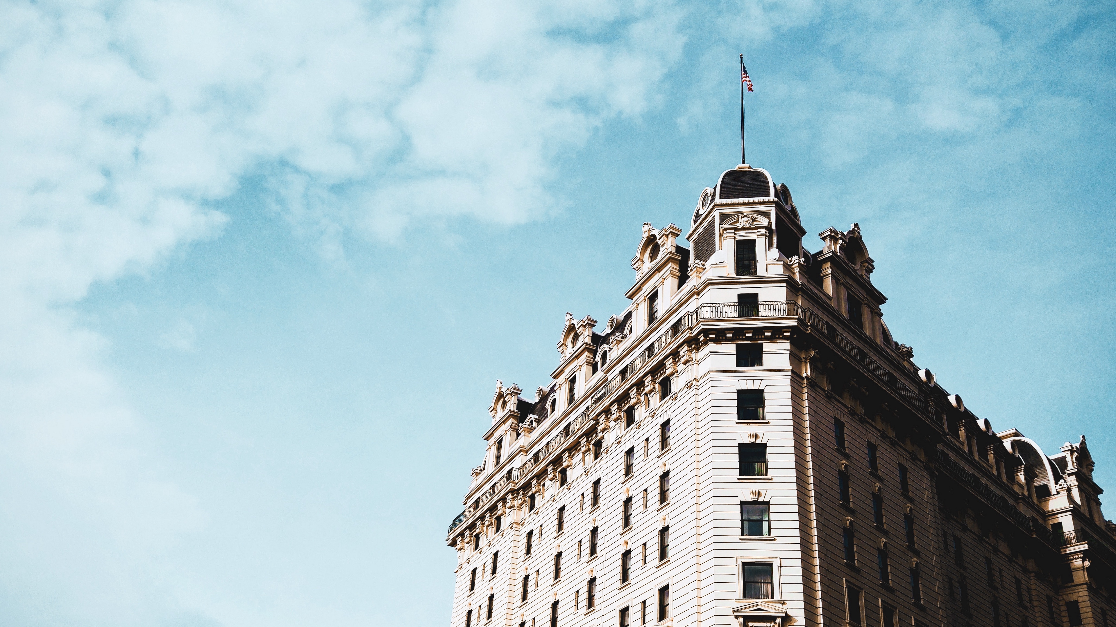 building facade architecture sky 4k 1538064873