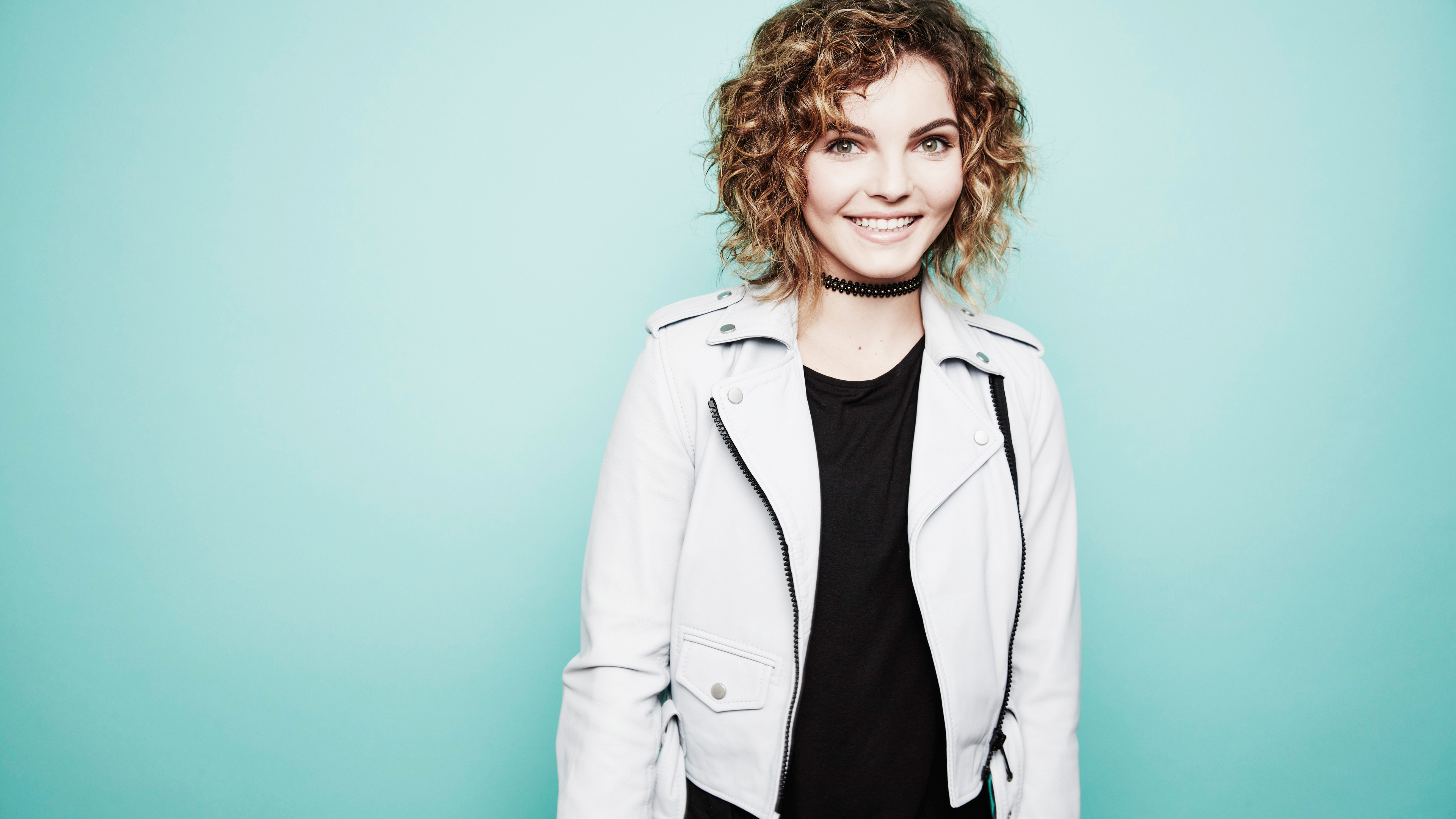 camren bicondova 8k 1536862432