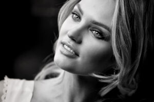 candice swanepol monochrome portrait 1536861085