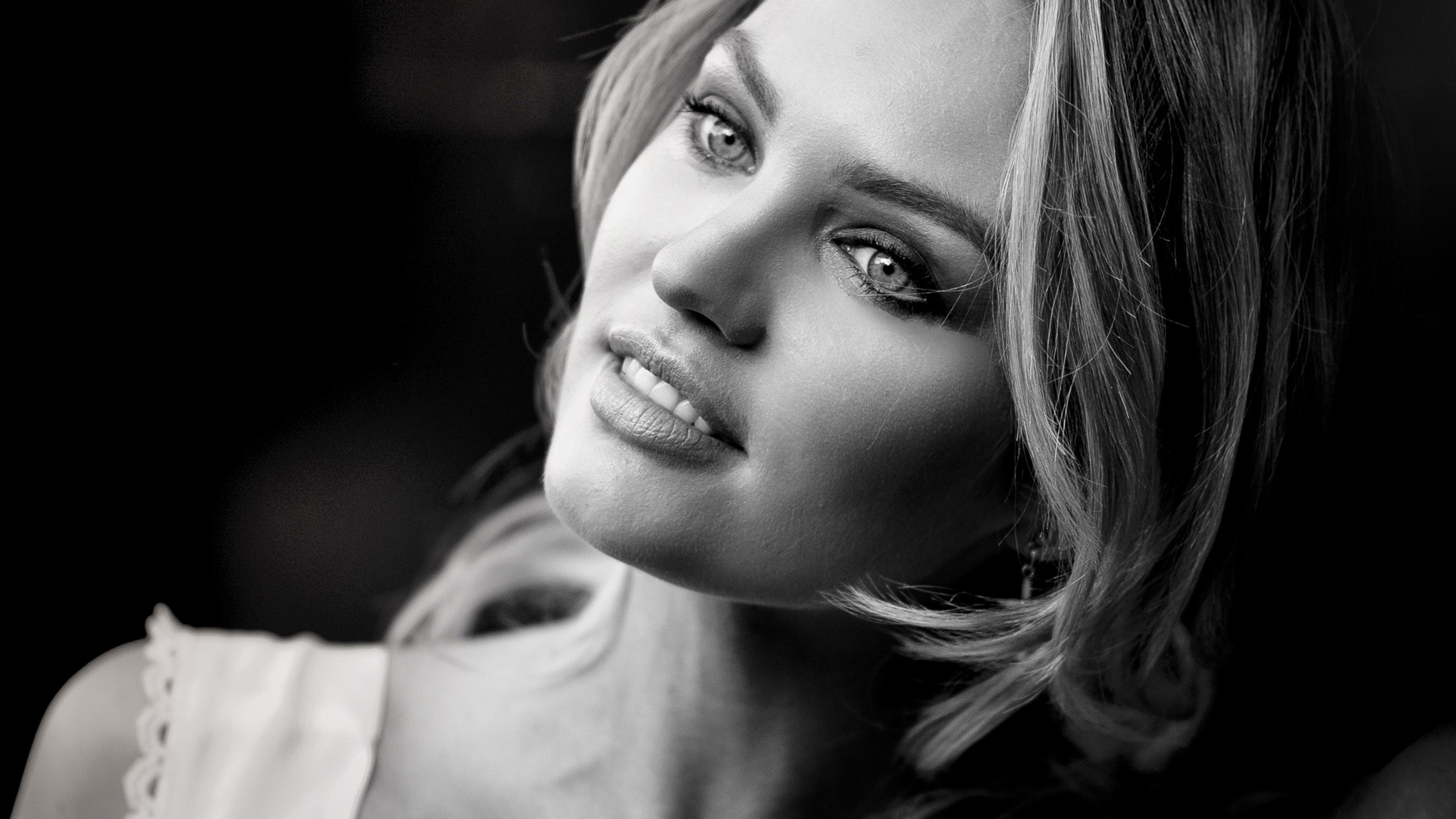 candice swanepol monochrome portrait 1536861085