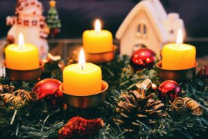 candles christmas cones fir 4k 1538345057