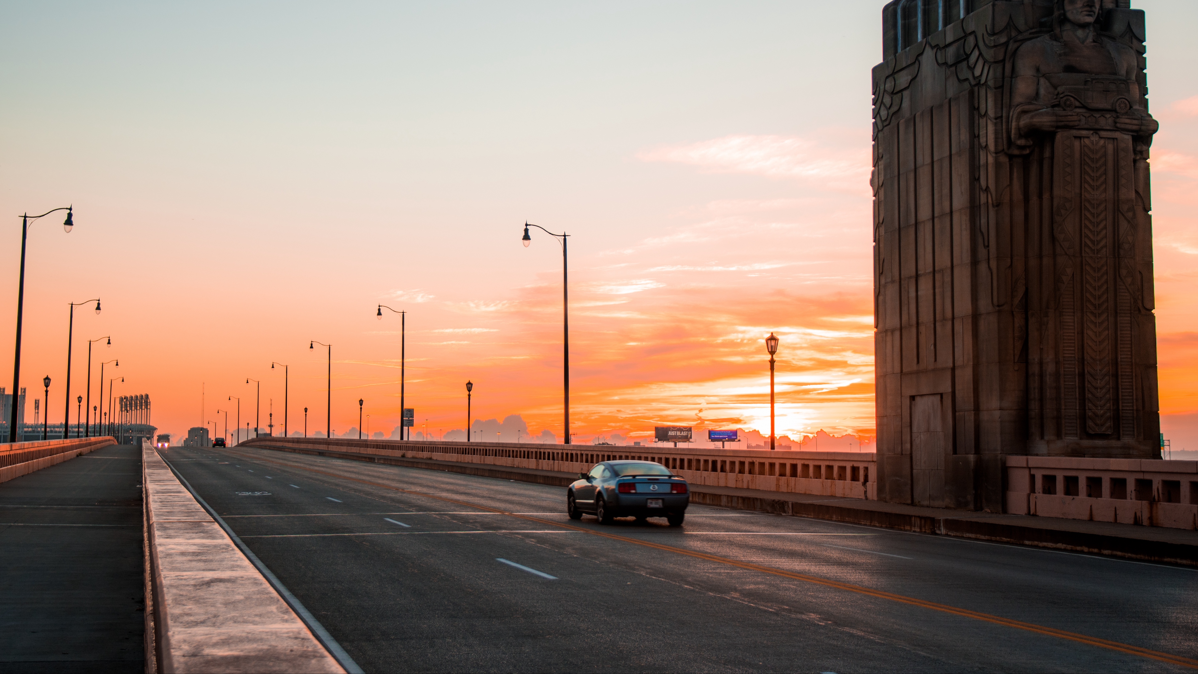 car traffic bridge sunset cleveland ohio united states 4k 1538067572