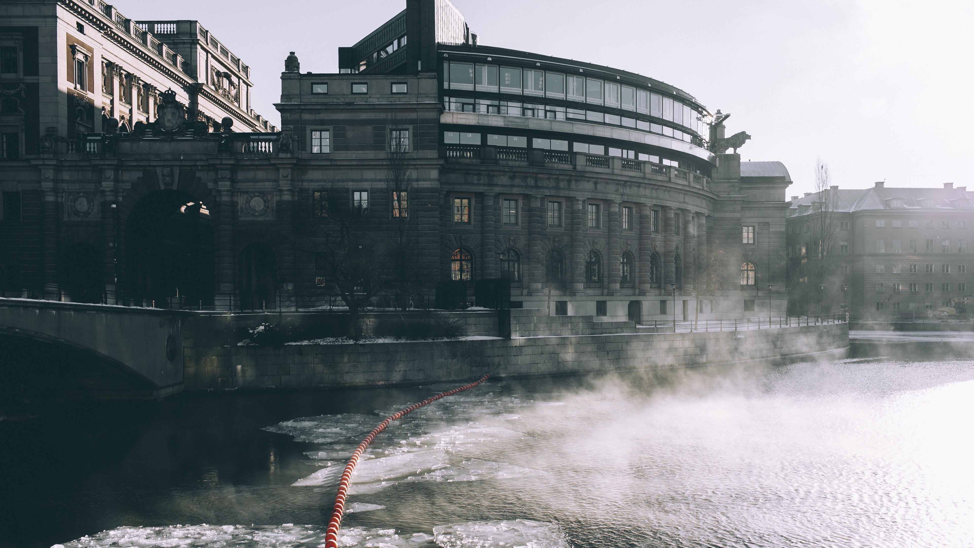 city building river ice 4k 1538065983