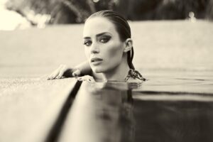 emily blunt 8k monochrome 1536862566