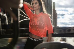 emily ratajkowski dkny 2019 1536942766