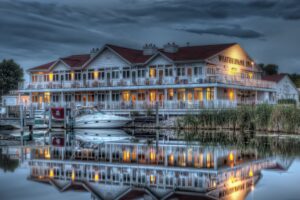 evening house river boat hdr 4k 1538067131