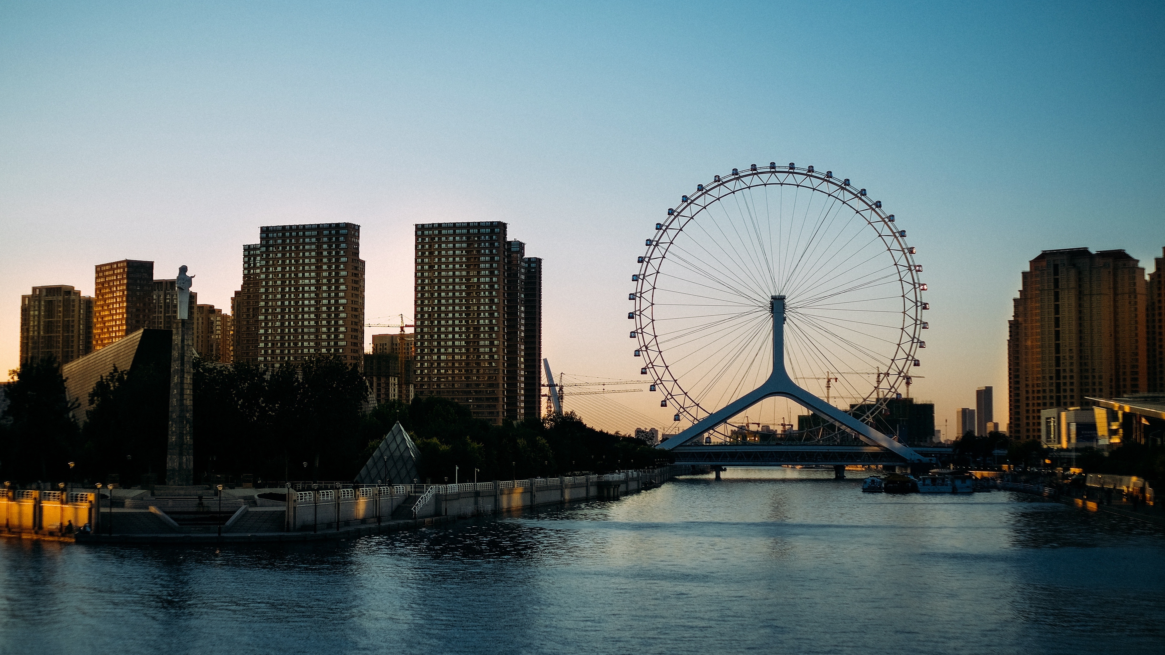 ferris wheel city entertainment 4k 1538068036