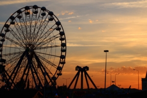 ferris wheel night attraction city 4k 1538065115