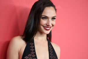 gal gadot revlon live boldly campaign 2019 1536862950