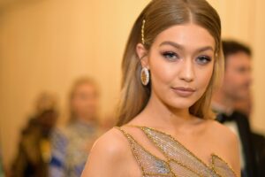 gigi hadid at met gala 2019 1536946912