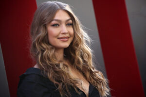 gigi hadid at oceans 8 premiere 4k 1536947491