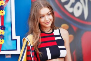 gigi hadid x tommy hilfiger 2019 1536950226