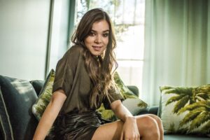 hailee steinfeld in sweden 2017 1536862441