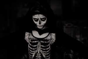 halloween costume skeleton bw 4k 1538344866