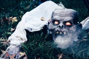 halloween mask scary grass 4k 1538344742