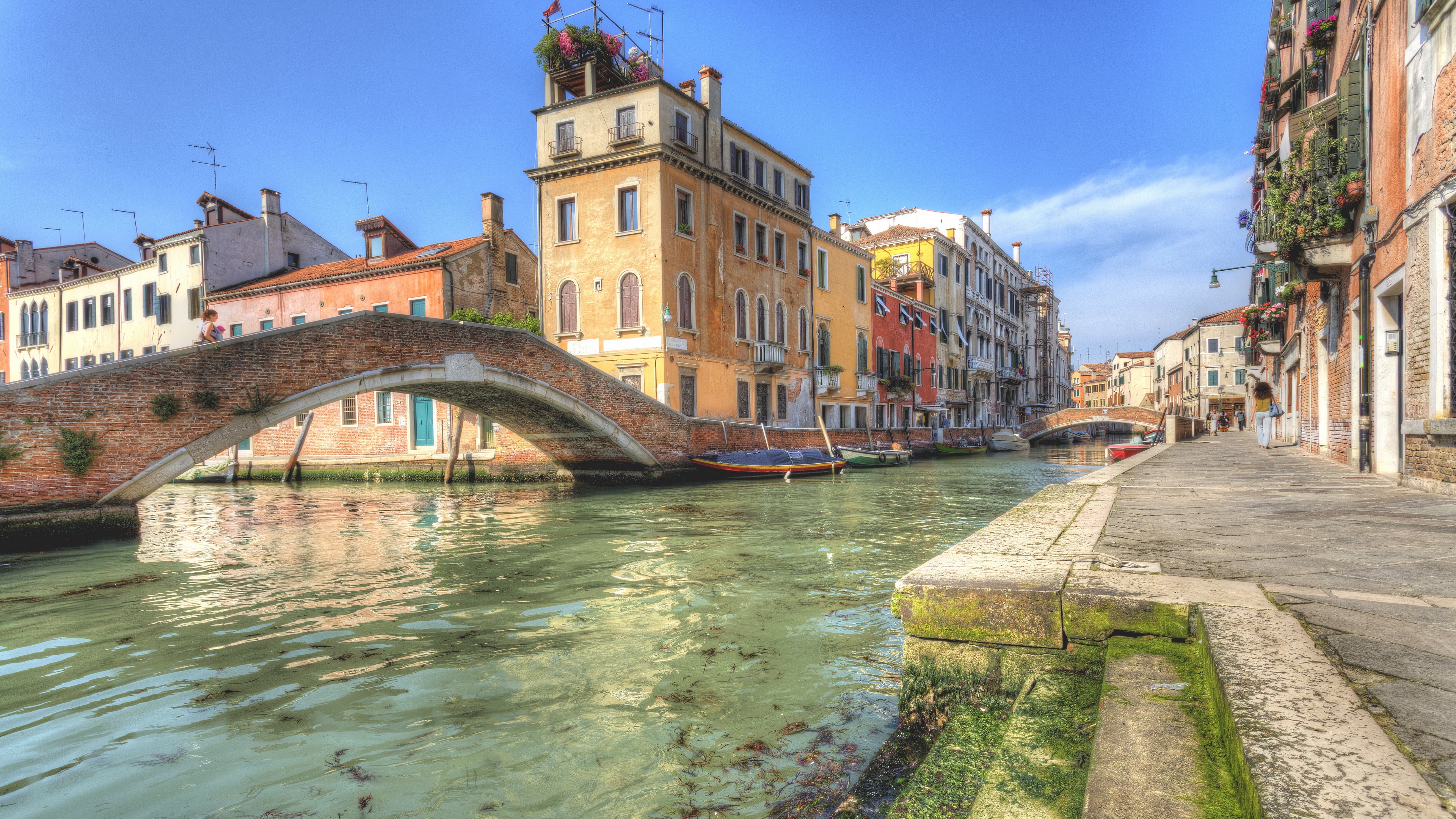 italy venice river bridge houses 4k 1538066246