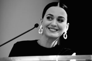 katy perry monochrome 1536949549