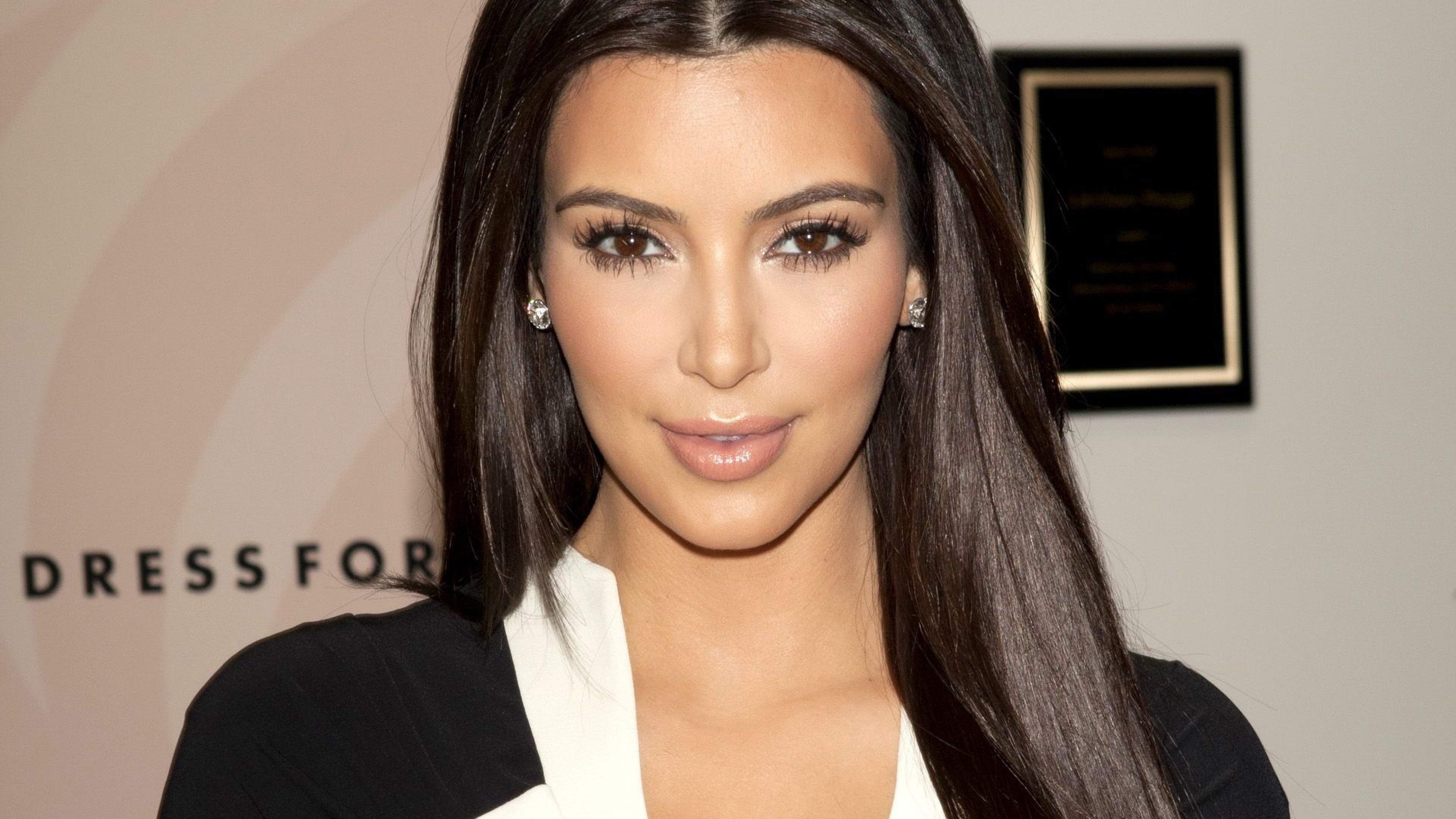 kim kardashian brunette 1536855716