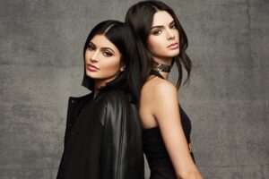 kylie and kendall jenner 1536856994