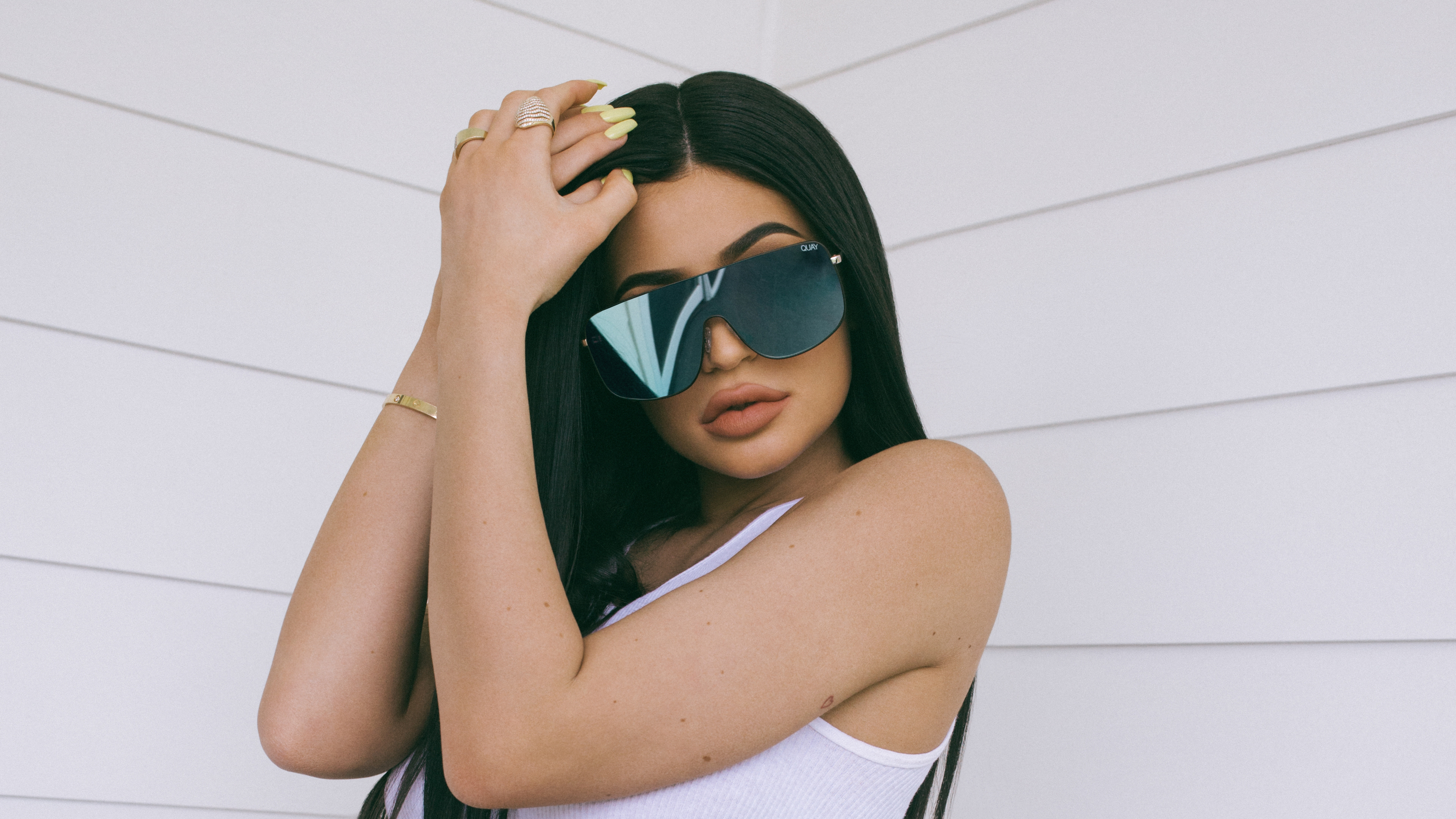 kylie jenner 2019 quay x drop two collection 1536862502