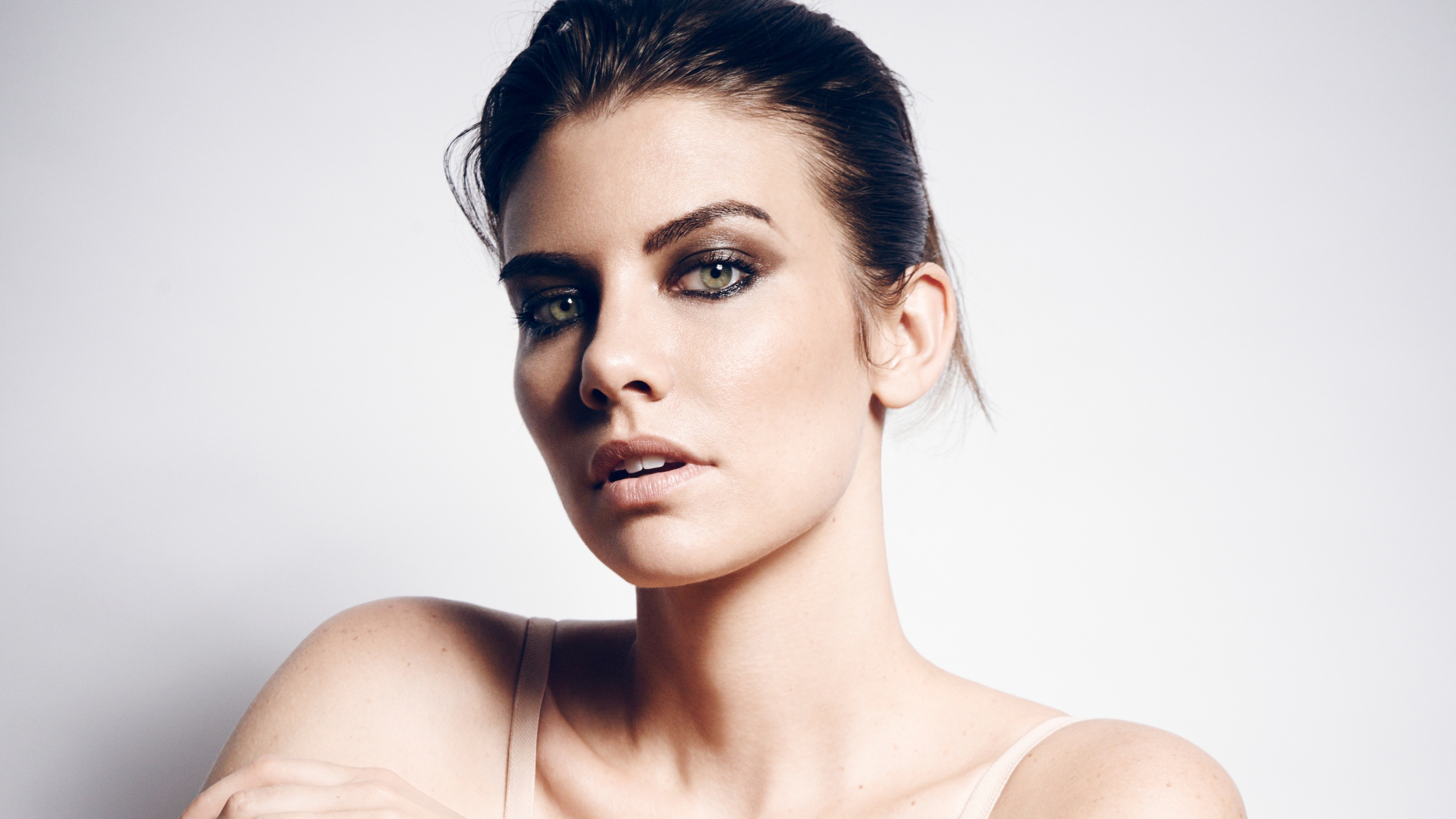 lauren cohan 5k 1536861908