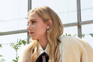 lili reinhart w magazine 4k 2019 1536942894