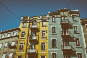 lisbon portugal buildings windows 4k 1538066713