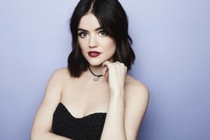 lucy hale 8k 1536858928