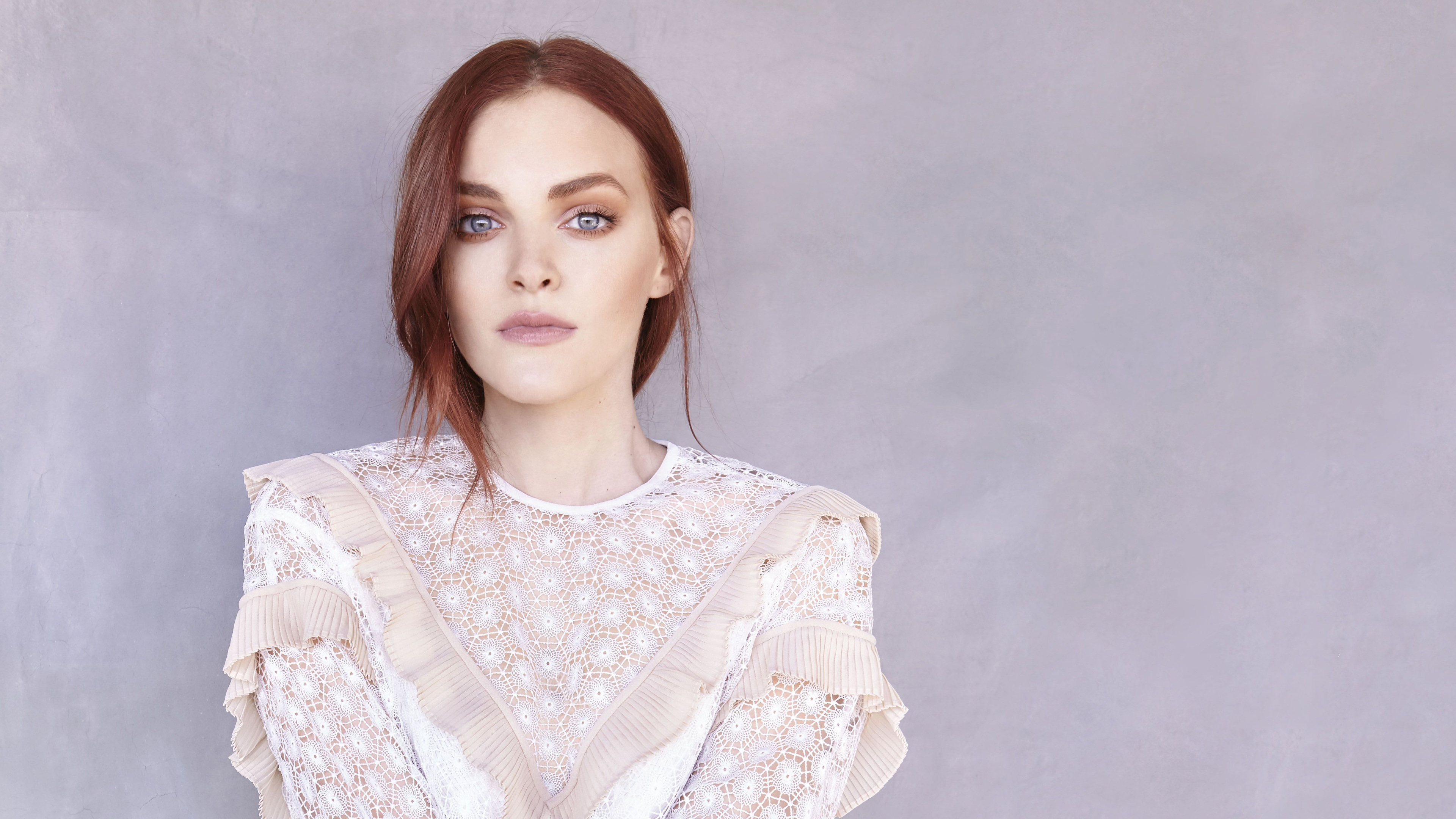 madeline brewer 5k 1536947287