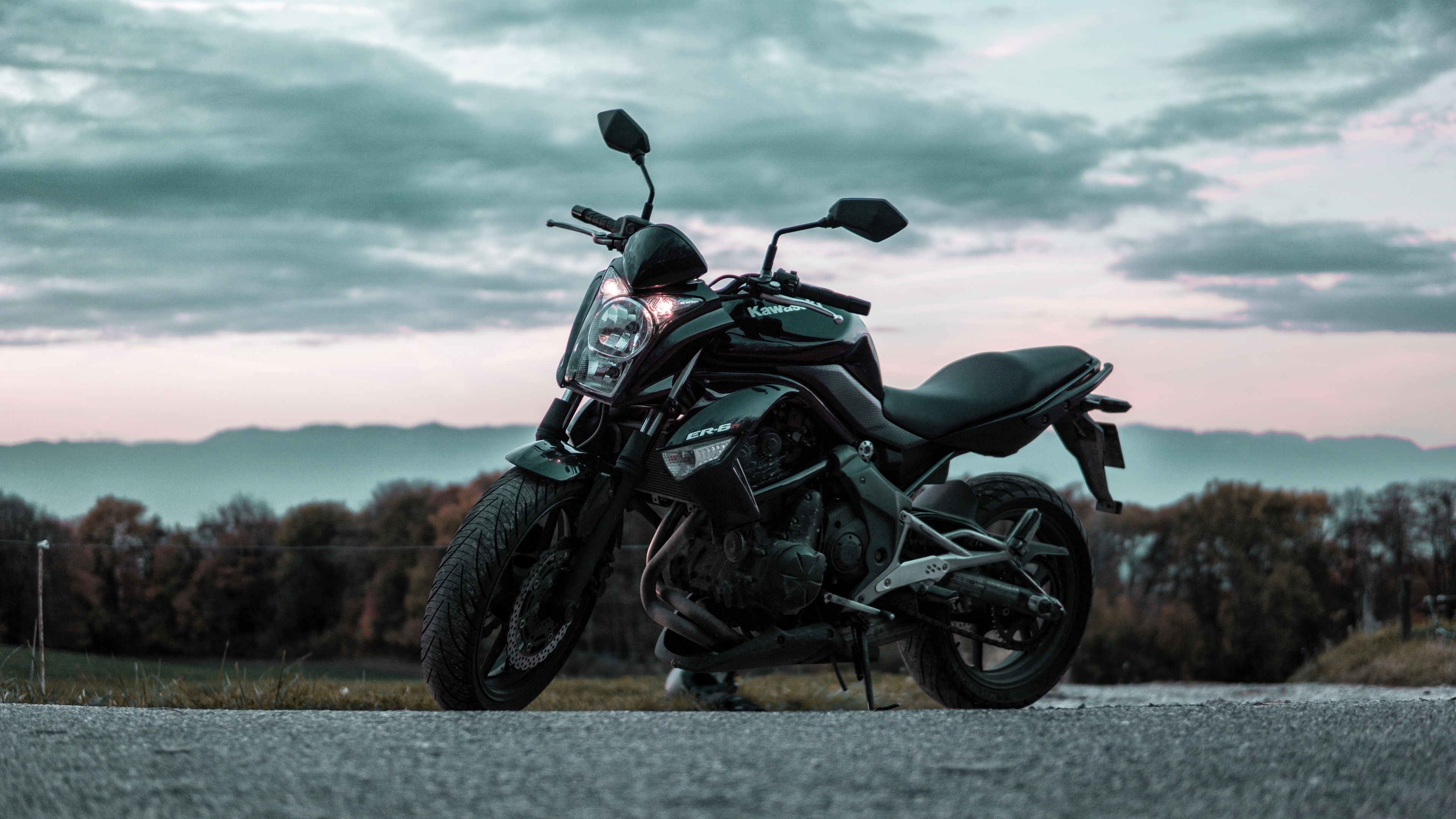 motorcycle side view road asphalt 4k 1536018937