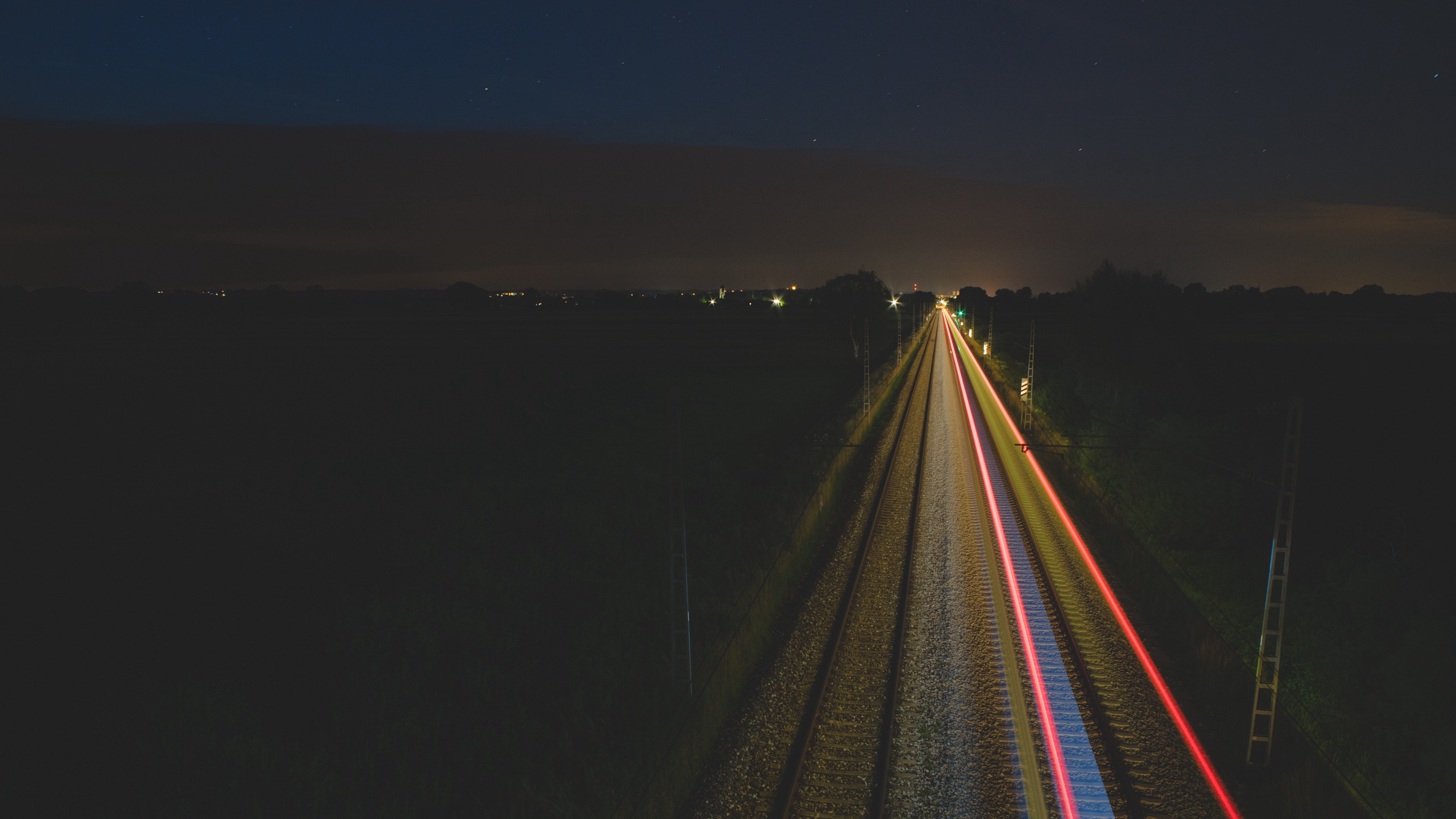 railway night backlight 4k 1538064783