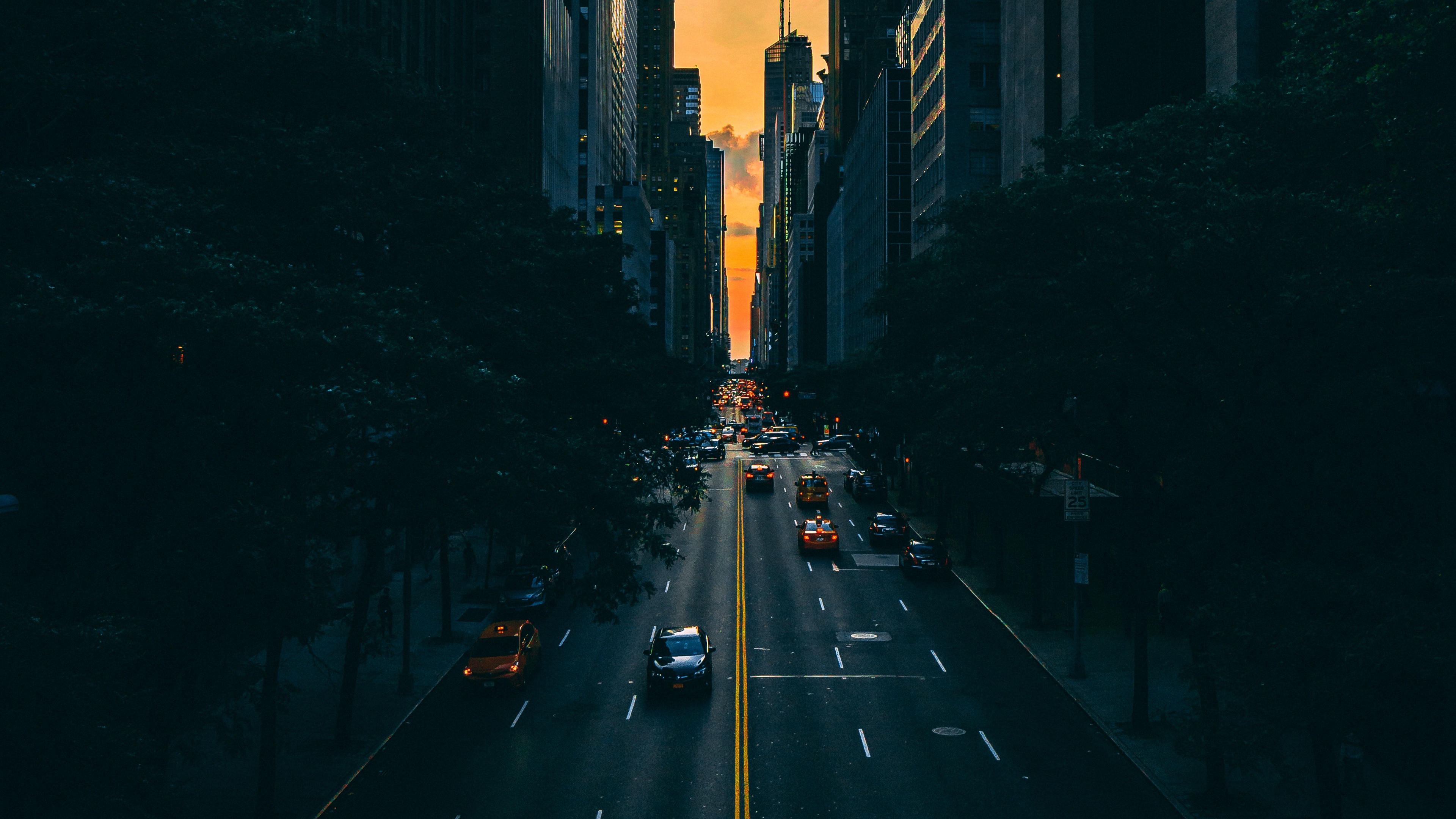 road traffic skyscrapers manhattan new york 4k 1538068465