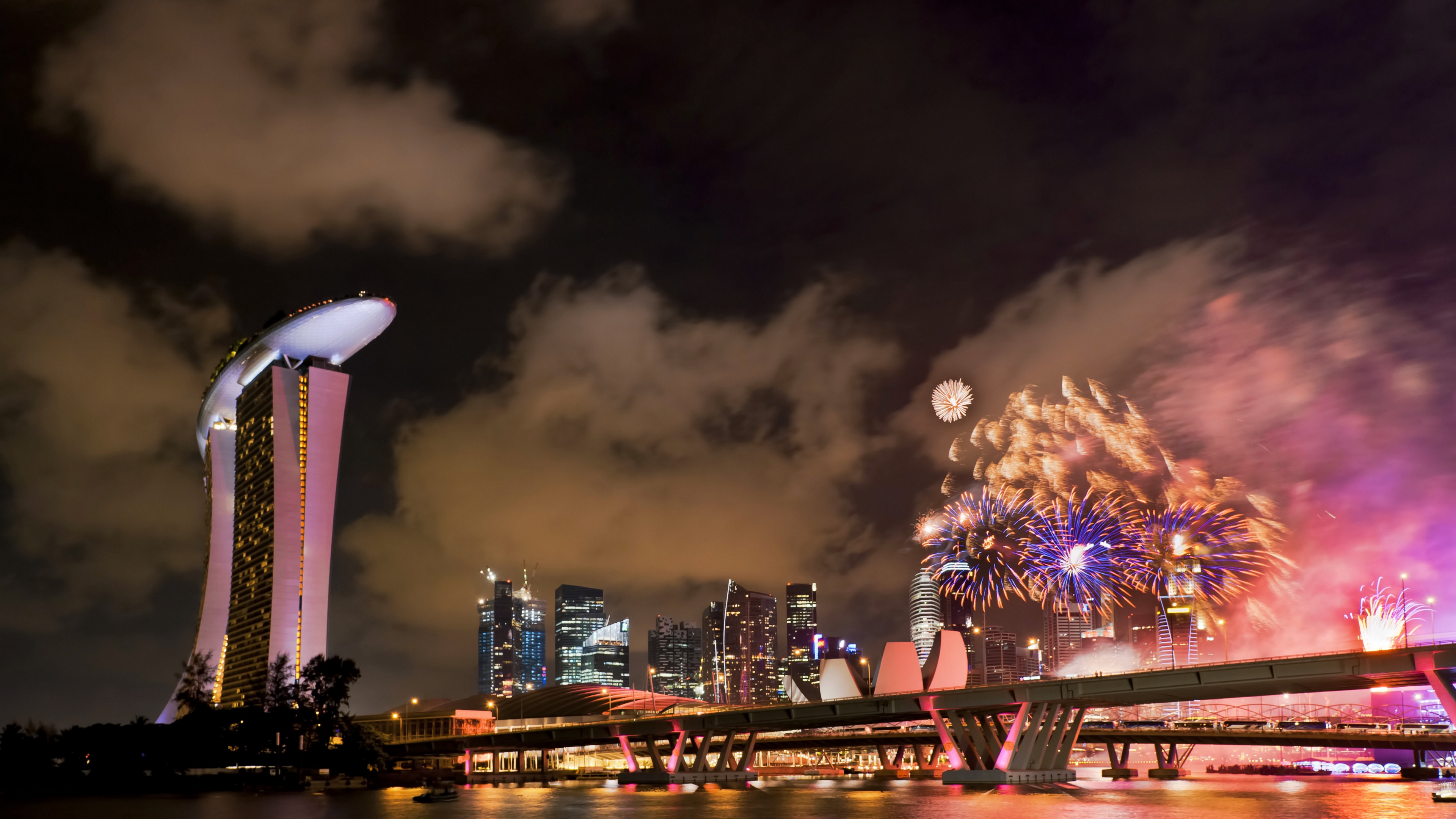 singapore holiday fireworks bridge 4k 1538065015