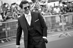 tom cruise monochrome 1536949570