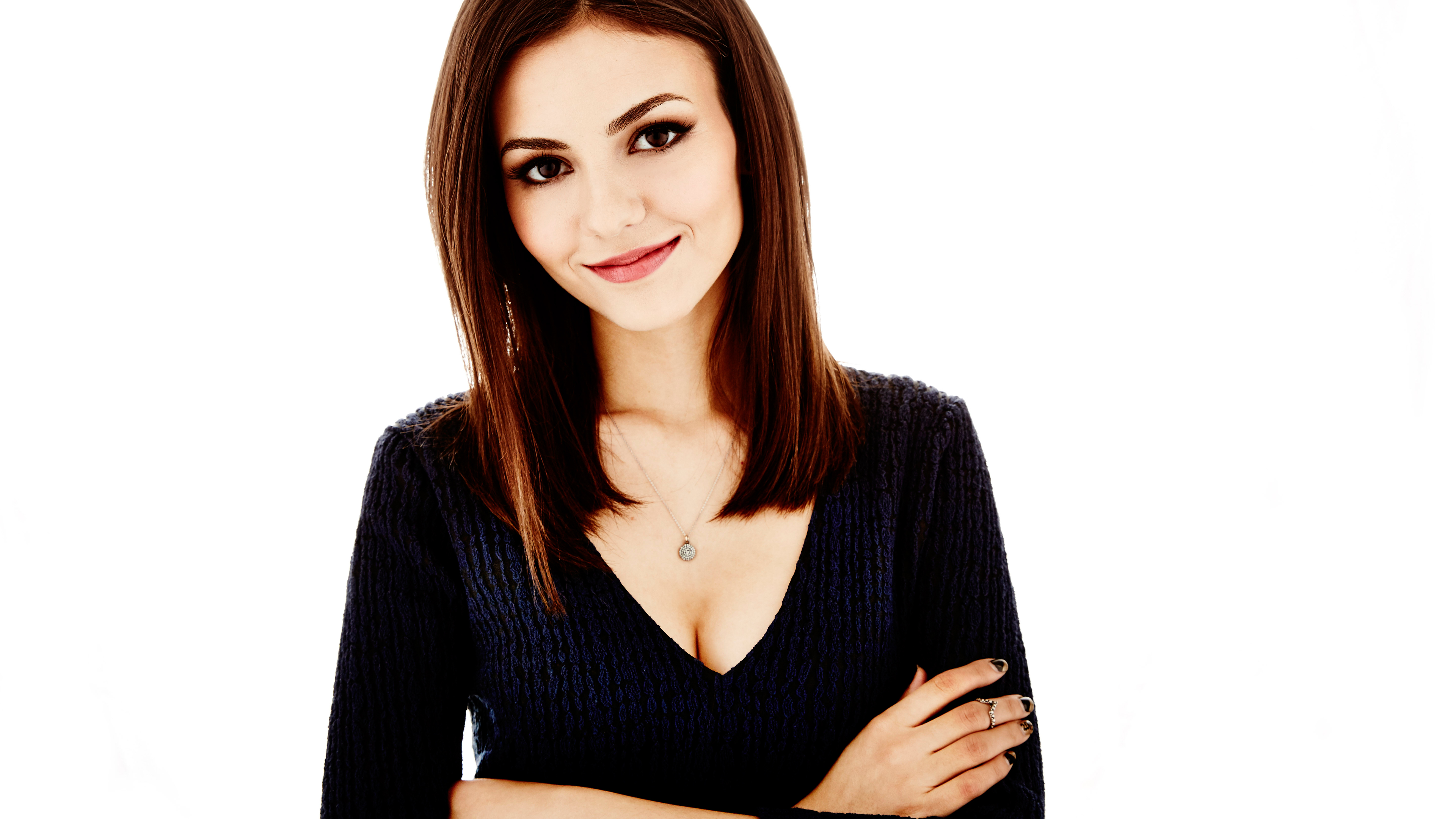 victoria justice eye candy winter tca 2017 1536862455