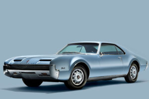 1966 oldsmobile toronado front 1539107123