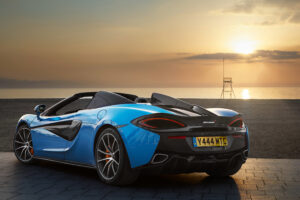 2018 mclaren 570s spider rear look 1539106027