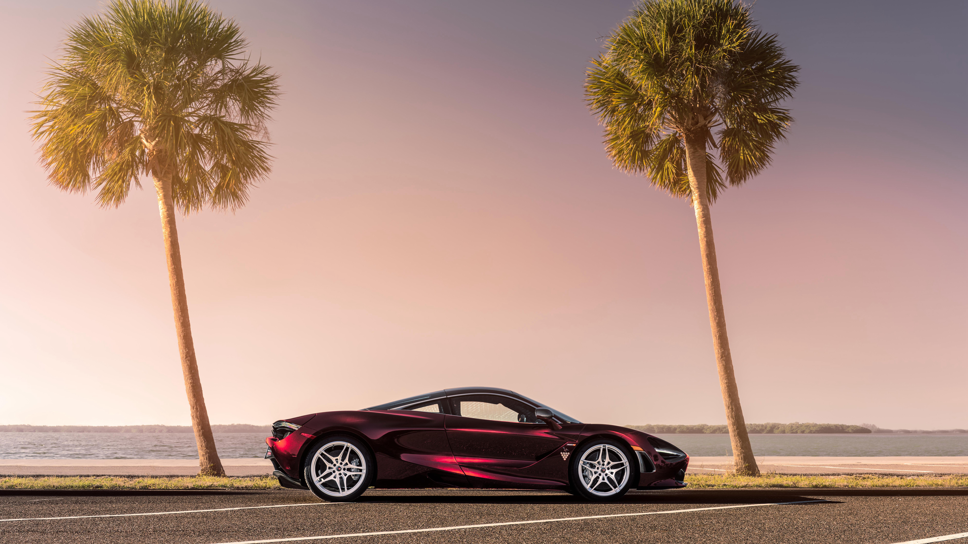 2018 mclaren mso 720s coupe side view 1539109289