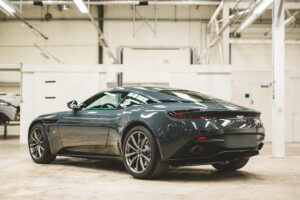 aston martin db11 v8 classic driver edition 2018 rear 1539112237