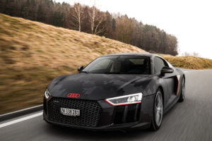 black audi r8 v10 plus 1539113844