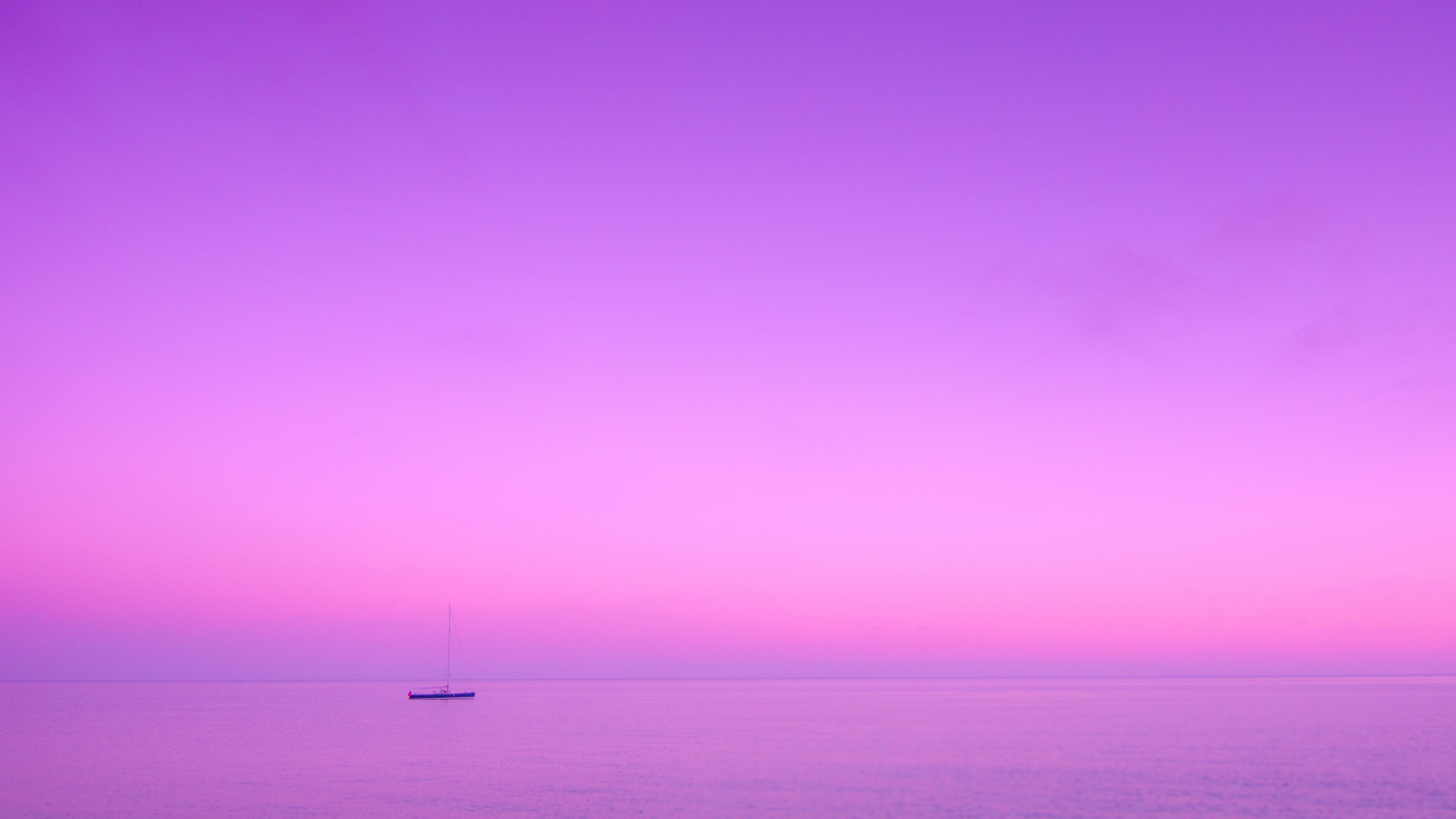 boat sea skyline lilac 4k 1540145419