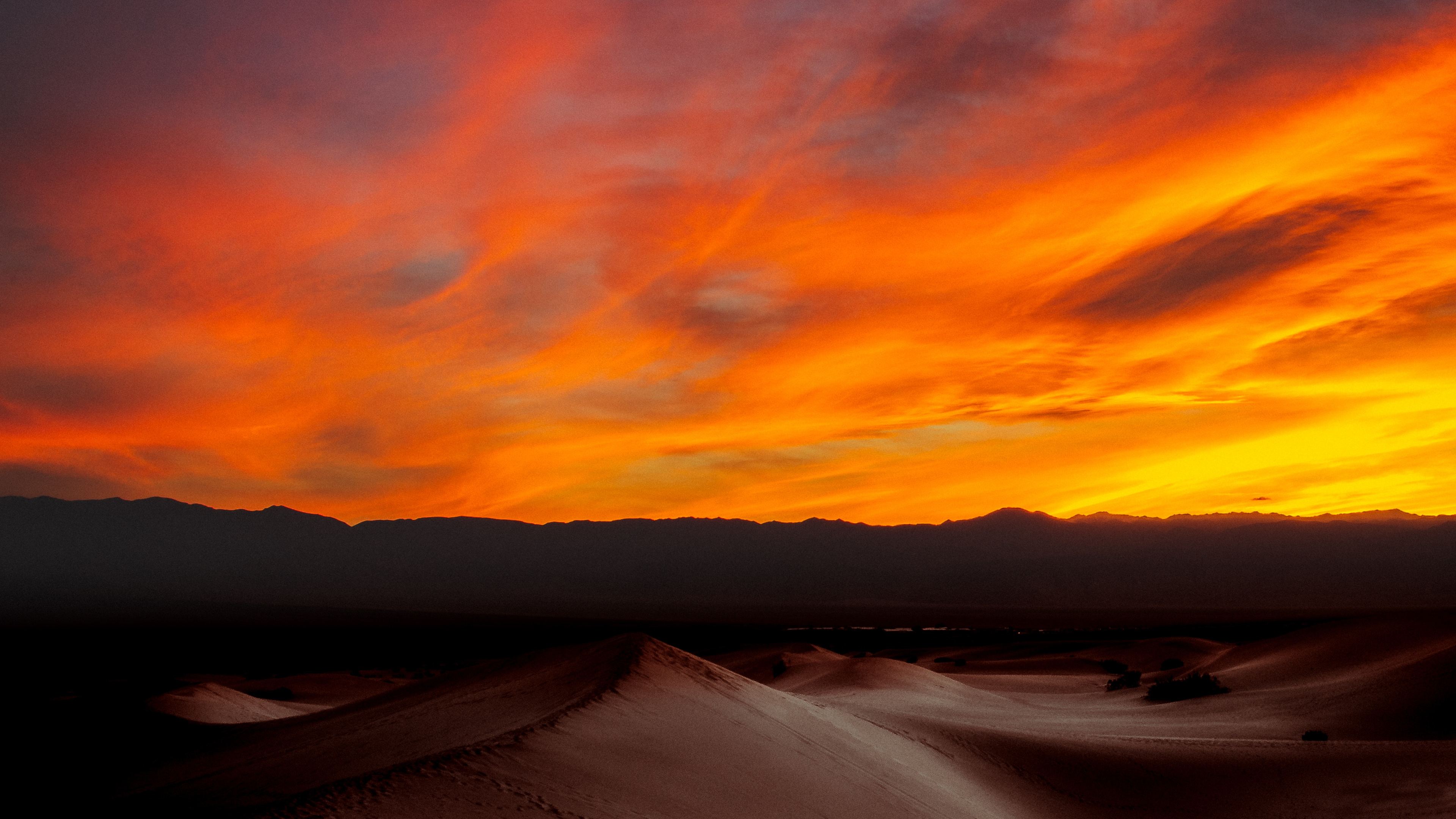 burning sunset dark desert 4k 1540144802